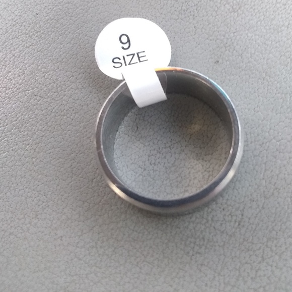Mens Ring  - Stainless Steel Size 9 - Mens Band - Picture 3 of 6
